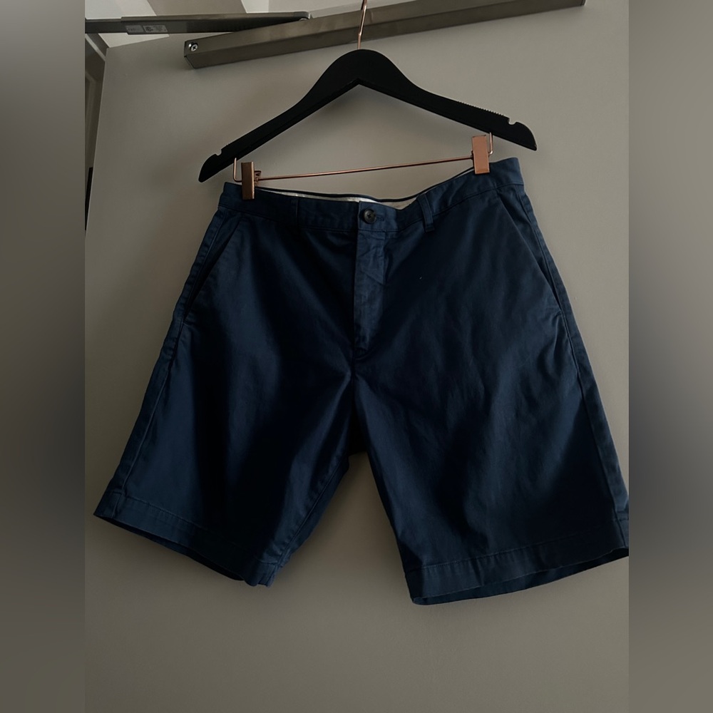 Theory blue Chino Shorts size 32